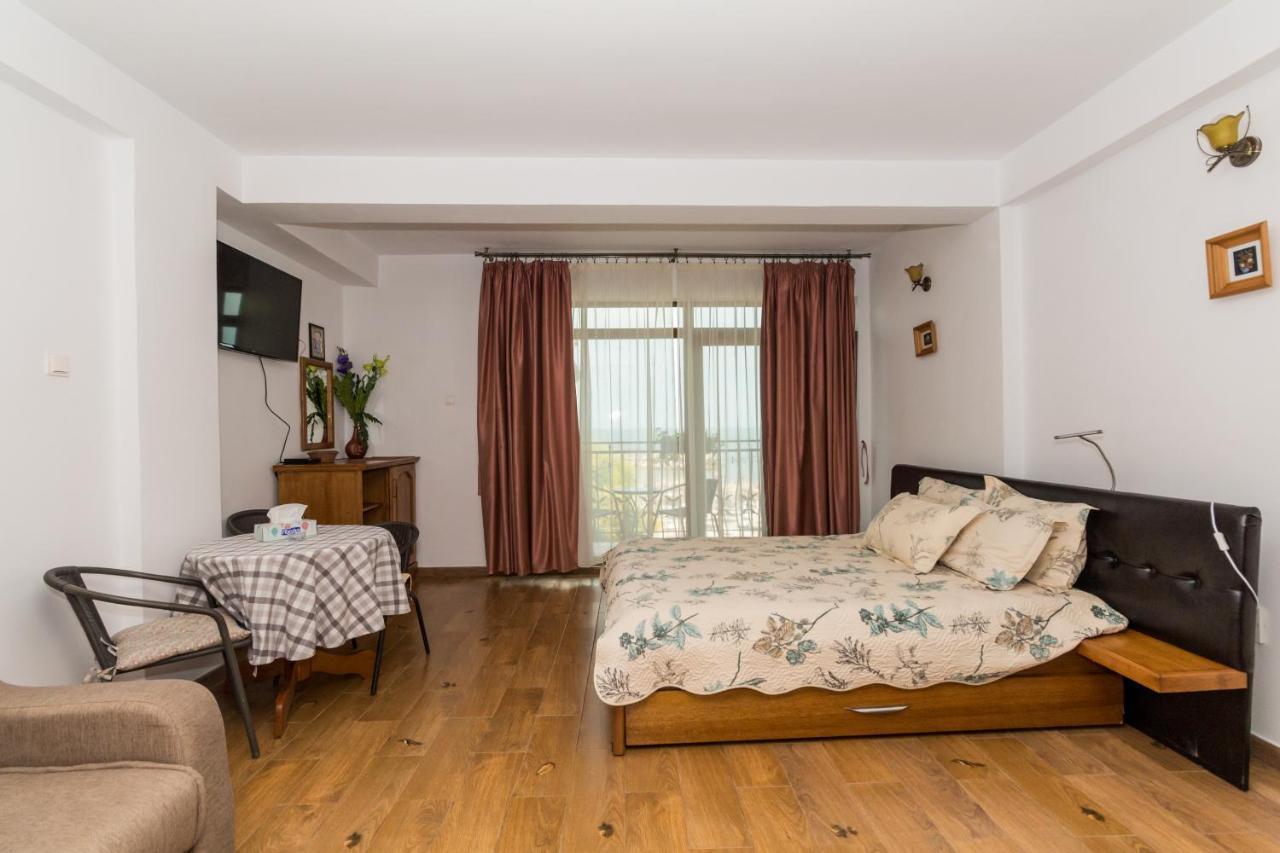 Vila Pe Plaja Nr 9 Saturn Bagian luar foto