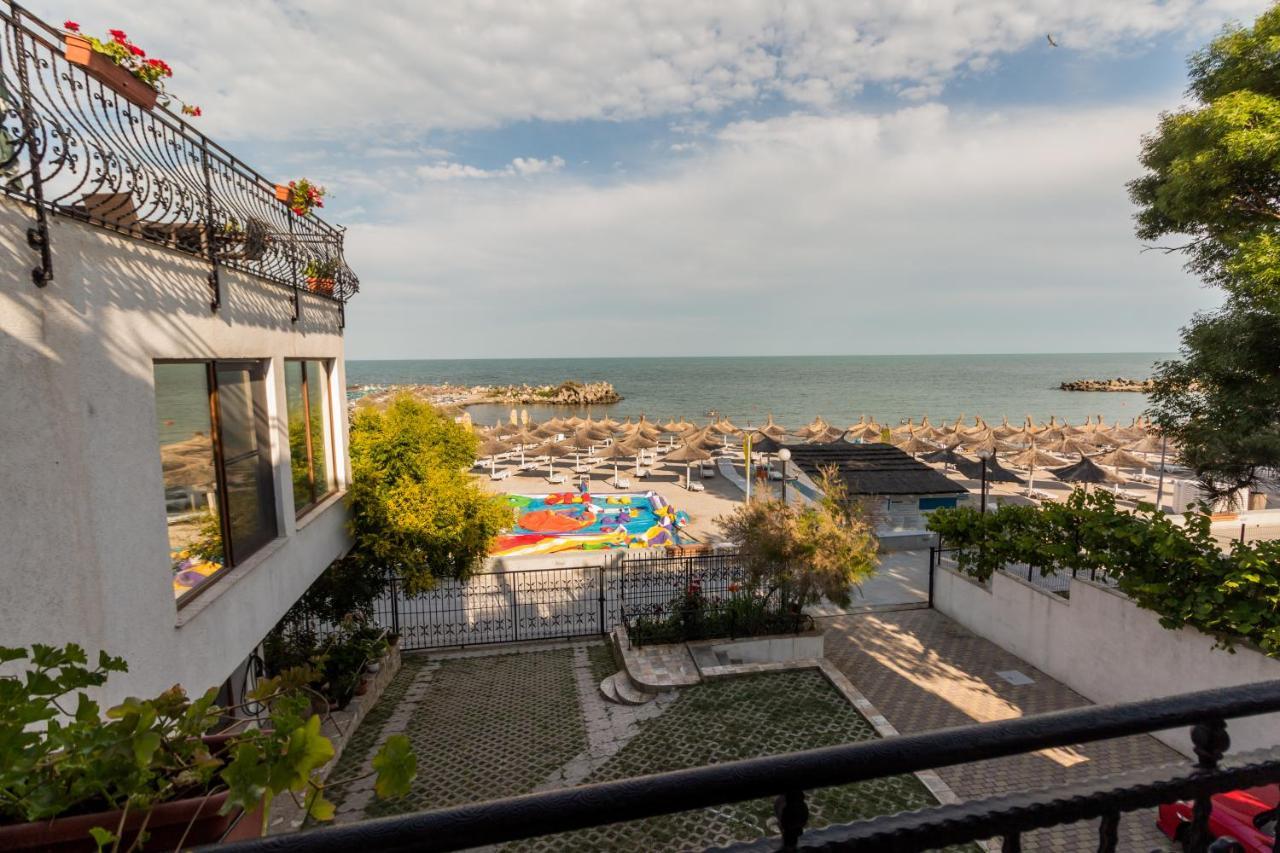 Vila Pe Plaja Nr 9 Saturn Bagian luar foto