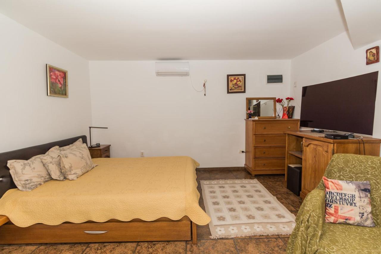 Vila Pe Plaja Nr 9 Saturn Bagian luar foto