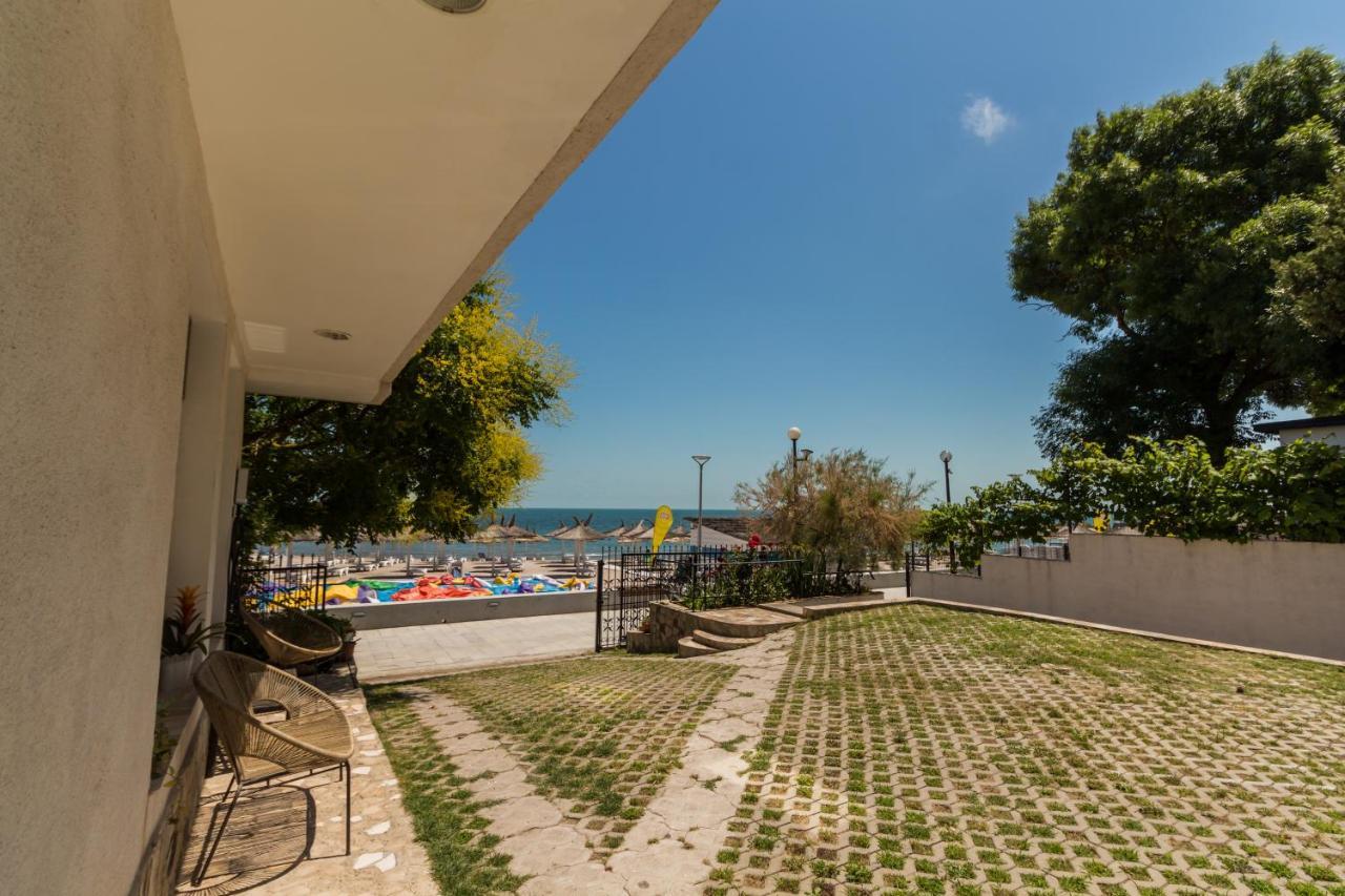 Vila Pe Plaja Nr 9 Saturn Bagian luar foto